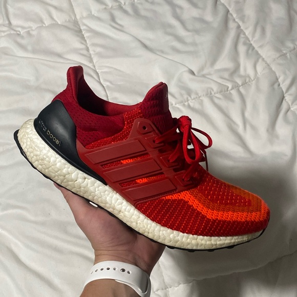 mens ultra boost size 10